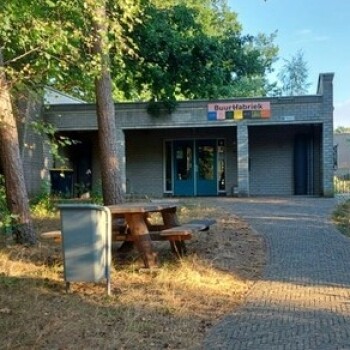 buitenzijde van het pand